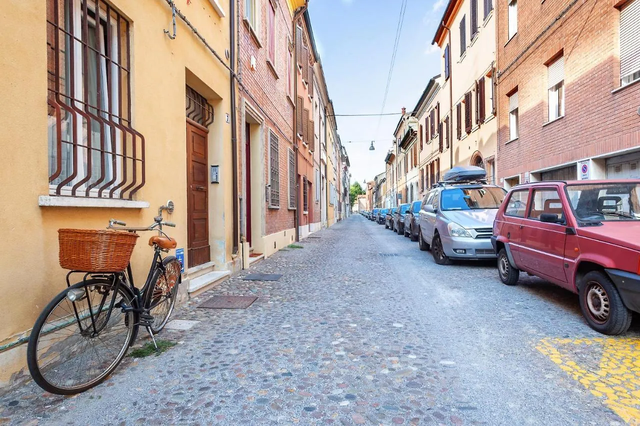 Apartment Ferienwohnung Ferrara Be My Guest Italien